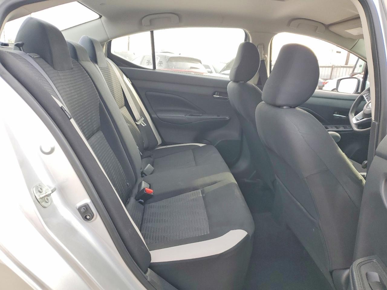 2020 Nissan Versa Sv - zdjęcie 10