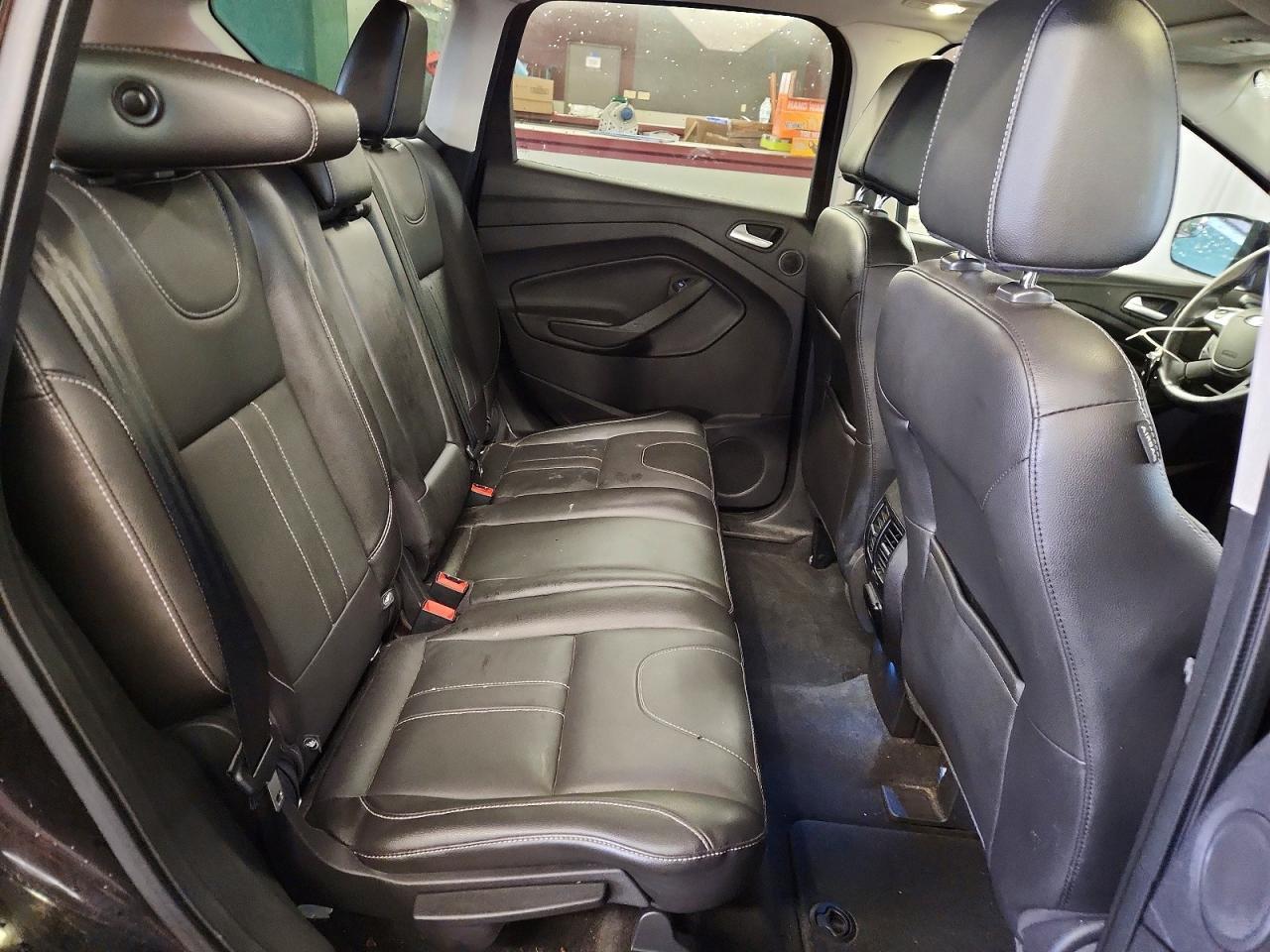 2013 Ford Escape Titanium - zdjęcie 11