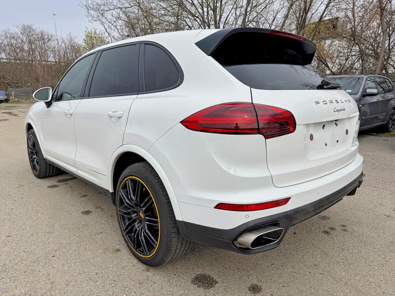 2018 Porsche Cayenne Platinum Edition - zdjęcie 3
