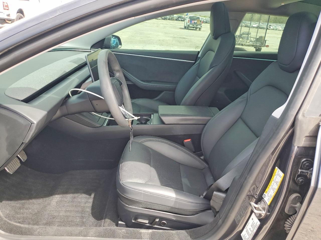 2024 Tesla Model 3 - zdjęcie 7