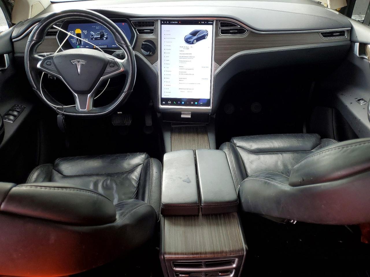 2016 Tesla Model X - zdjęcie 8