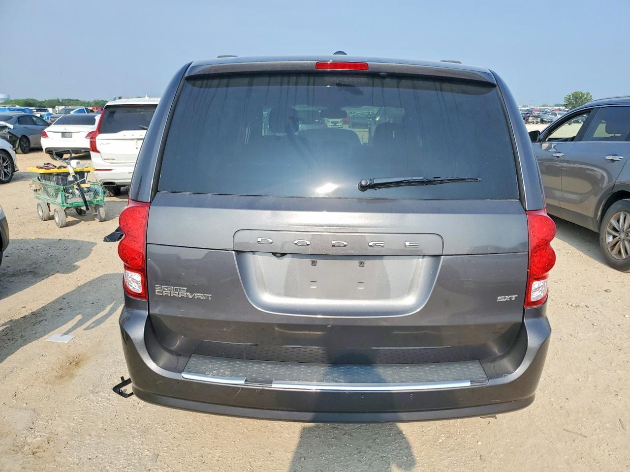 2020 Dodge Grand Caravan Sxt - zdjęcie 6