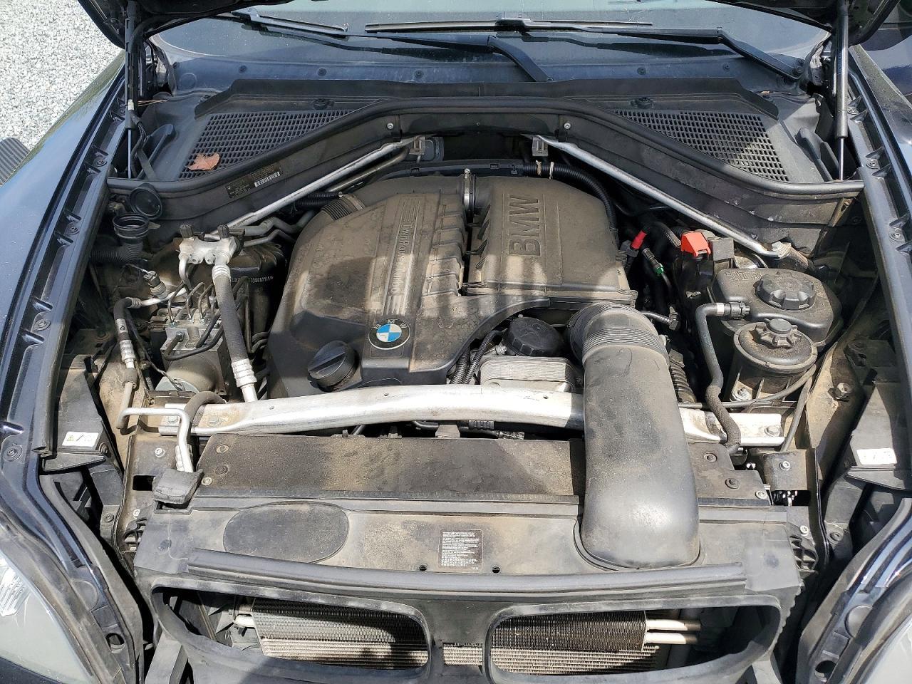 2013 BMW X5 xDrive35I - zdjęcie 12