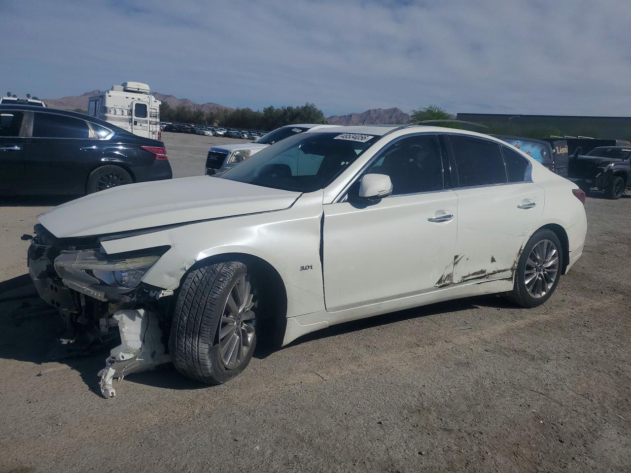2018 Infiniti Q50 3.0T Luxe - zdjęcie główne