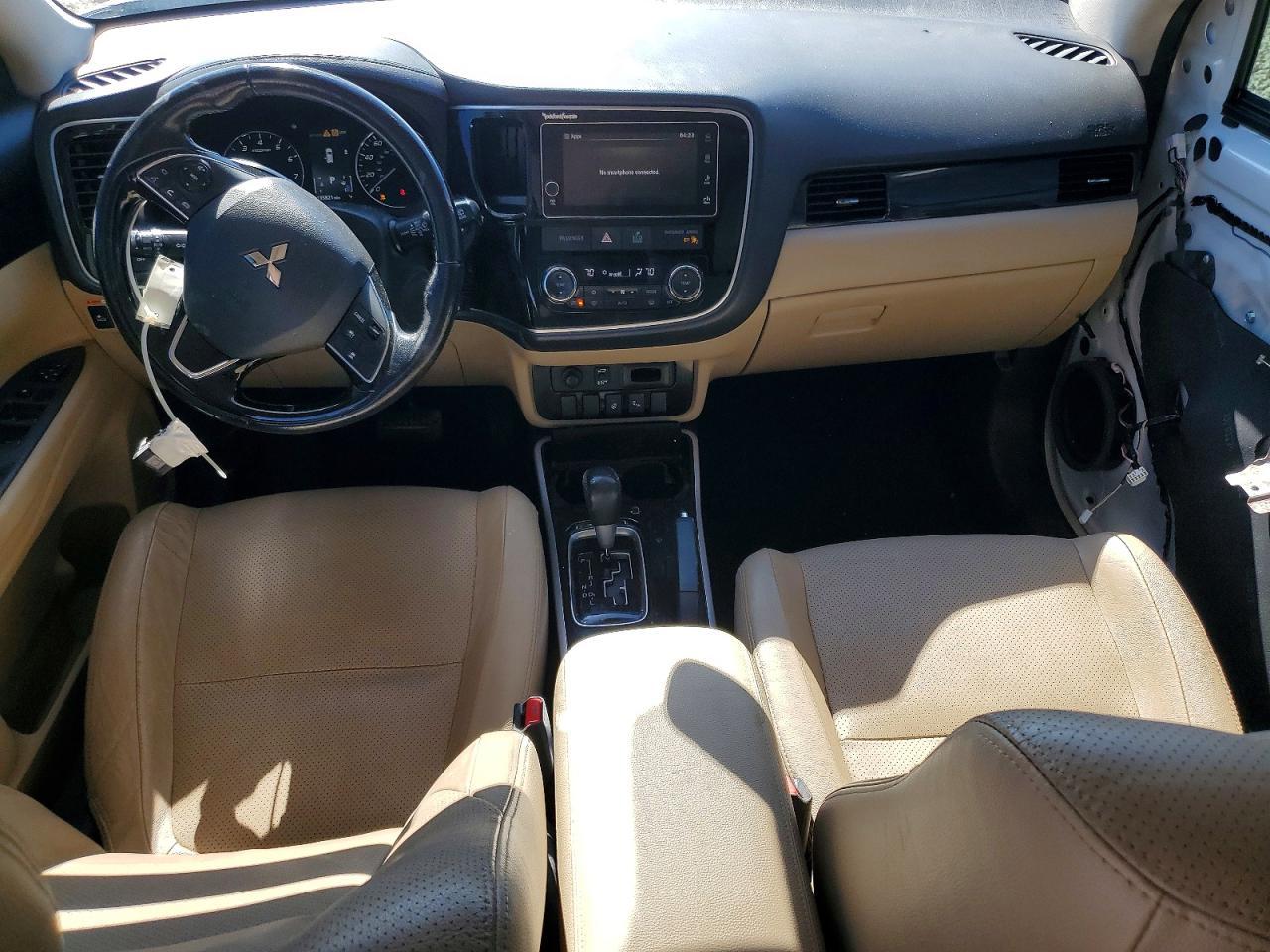2017 Mitsubishi Outlander Se - zdjęcie 8