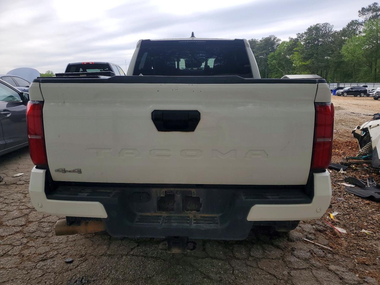 2024 Toyota Tacoma - zdjęcie 6