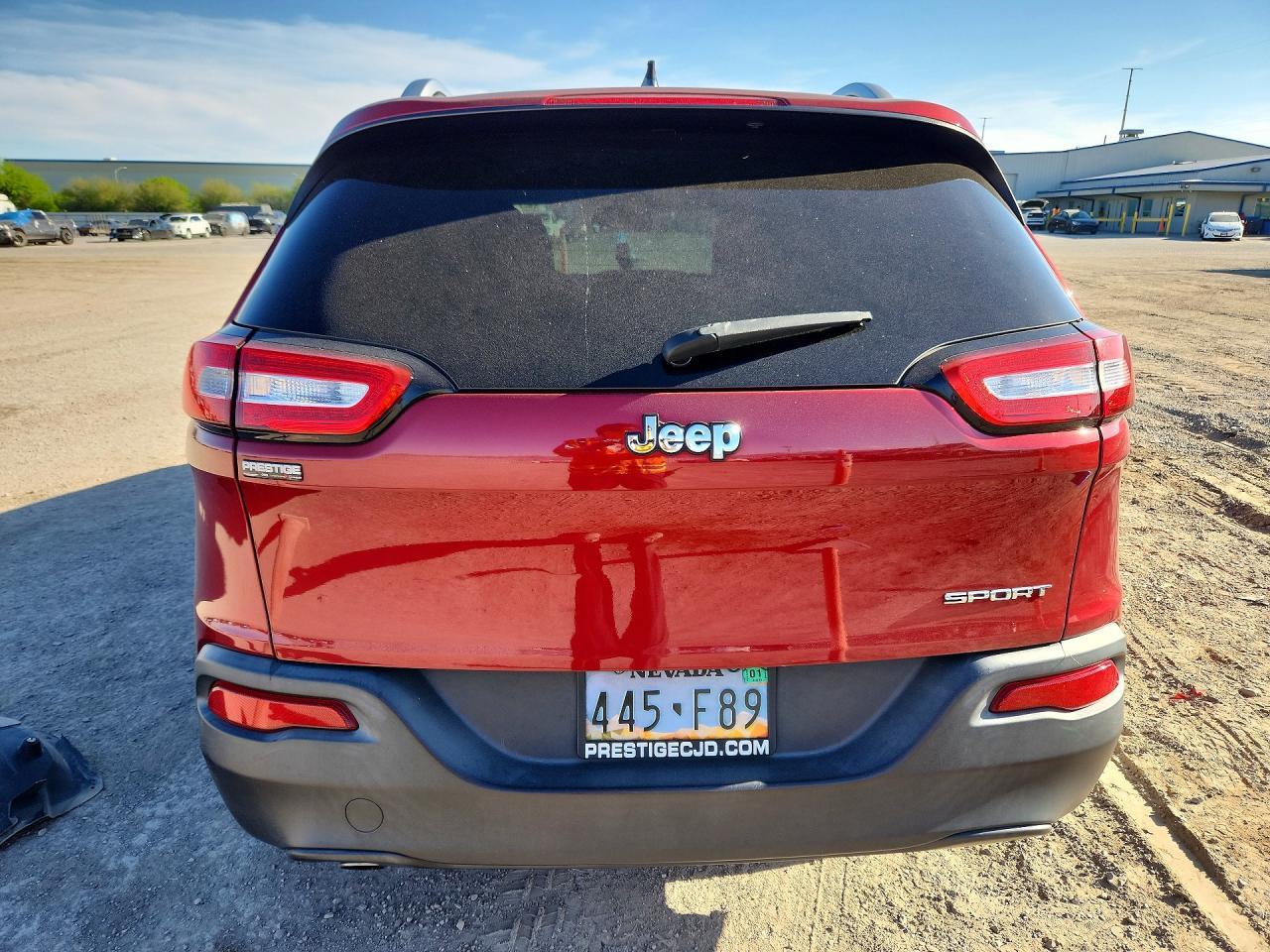 2015 Jeep Cherokee Sport - zdjęcie 6