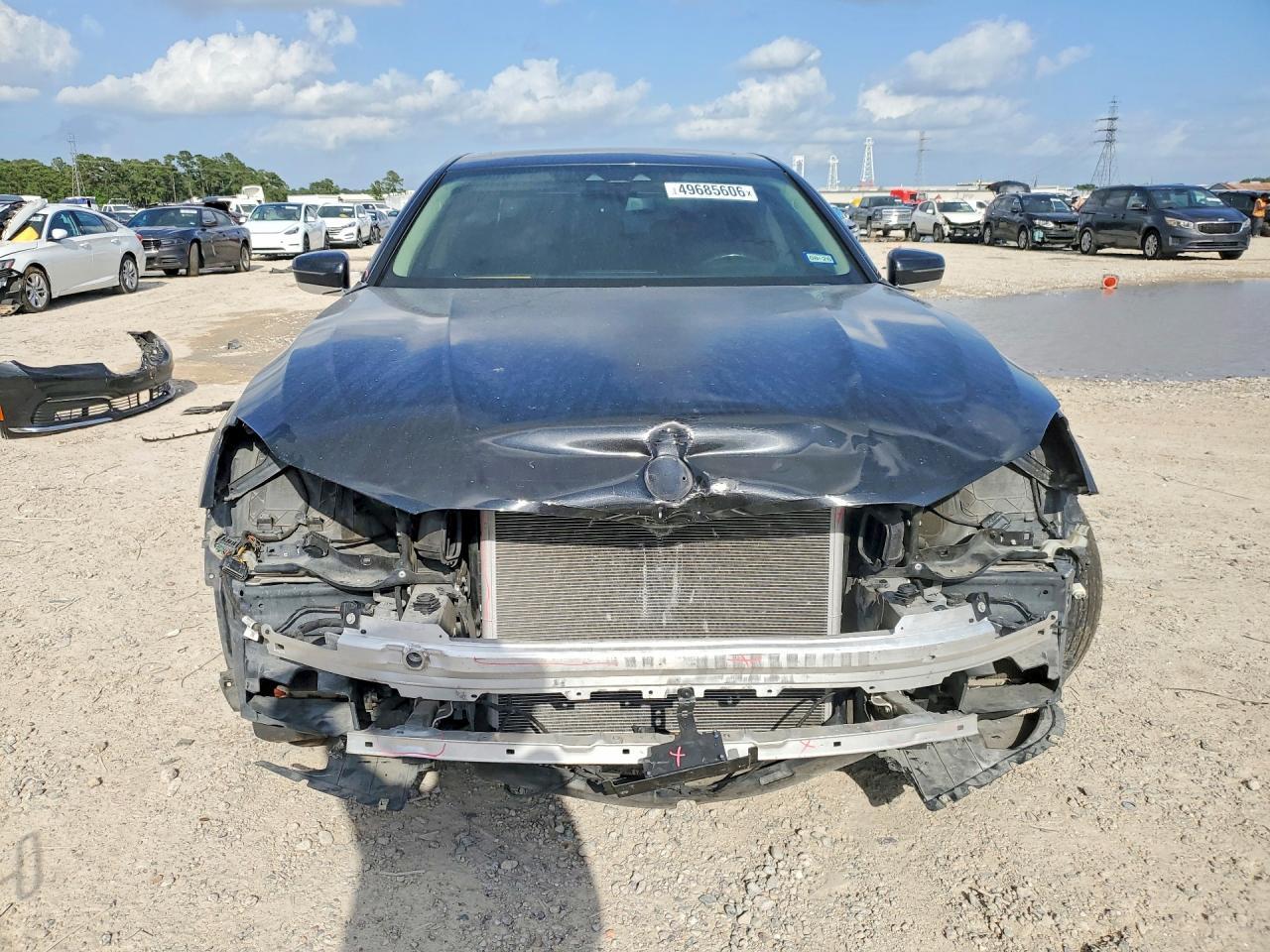 2019 BMW 750 Xi - zdjęcie 5