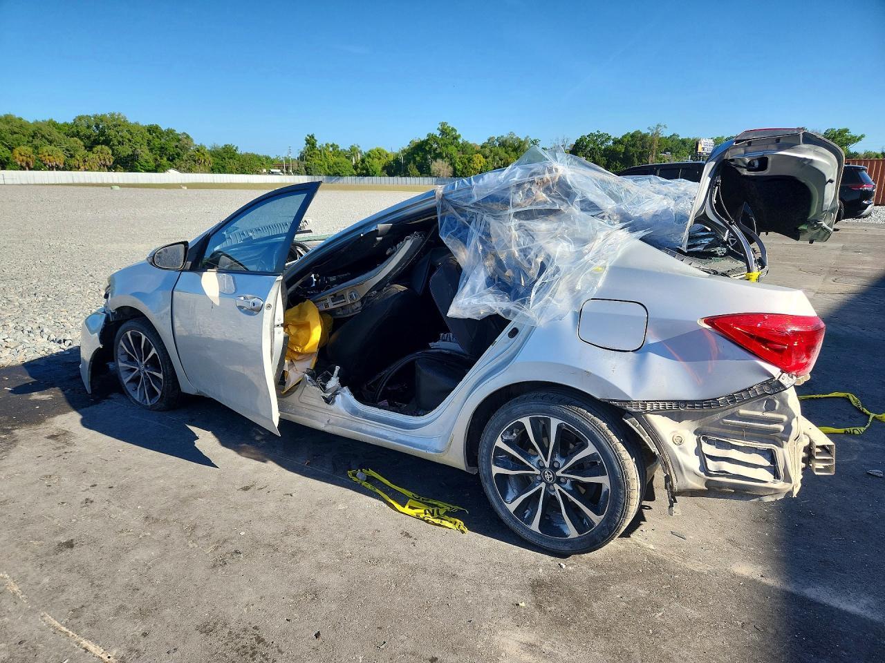 2018 Toyota Corolla Se - zdjęcie 2