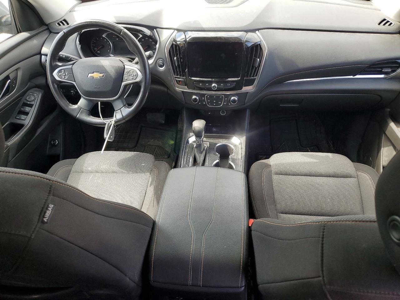2021 Chevrolet Traverse Lt - zdjęcie 8