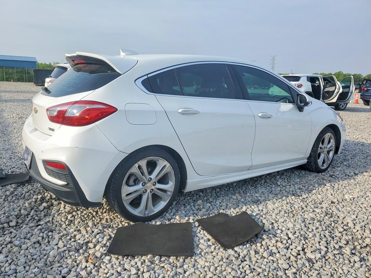 2017 Chevrolet Cruze Premier - zdjęcie 3
