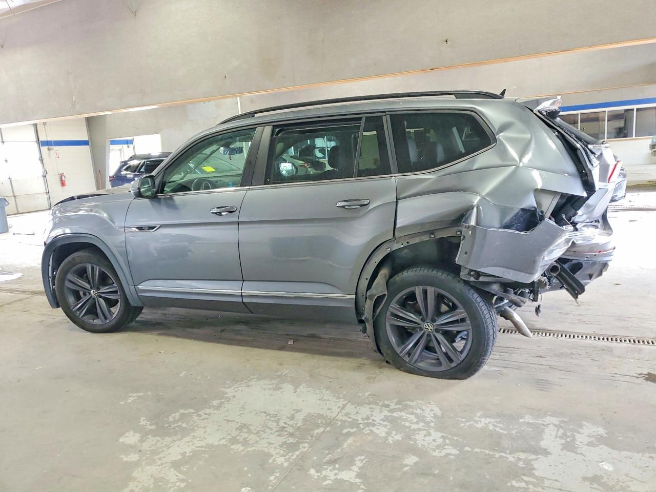 2021 Volkswagen Atlas Se - zdjęcie 2