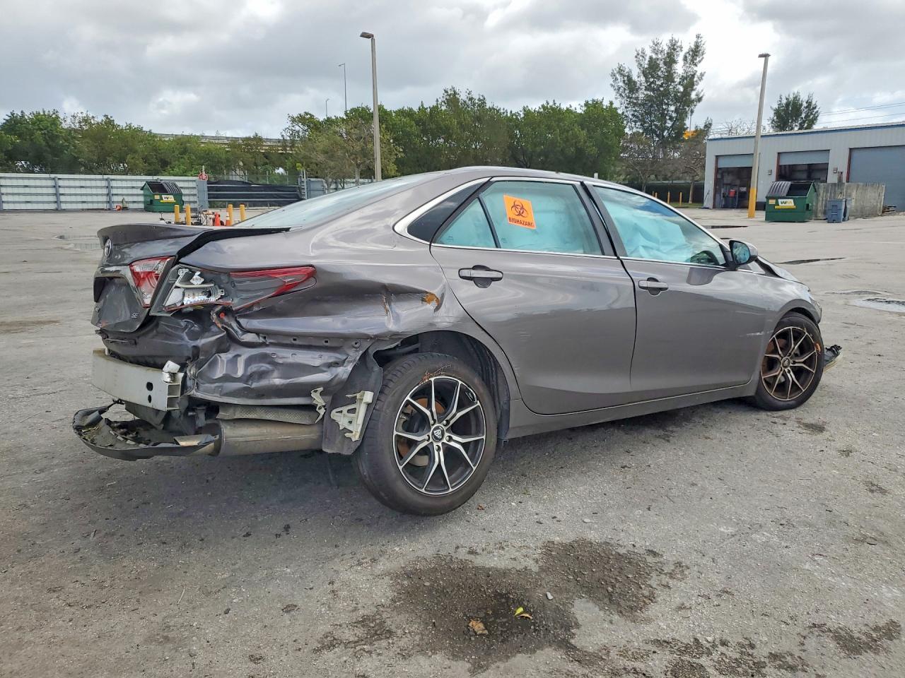 2017 Toyota Camry Se - zdjęcie 3