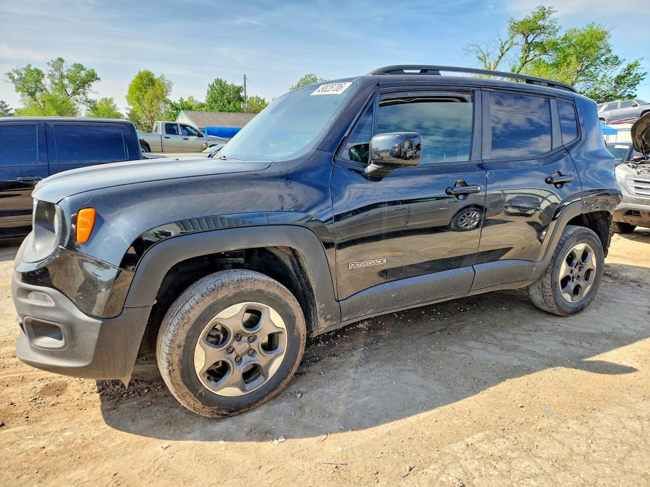 2015 Jeep Renegade Latitude - zdjęcie główne