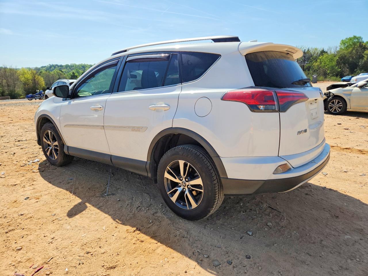 2018 Toyota Rav4 Xle - zdjęcie 2