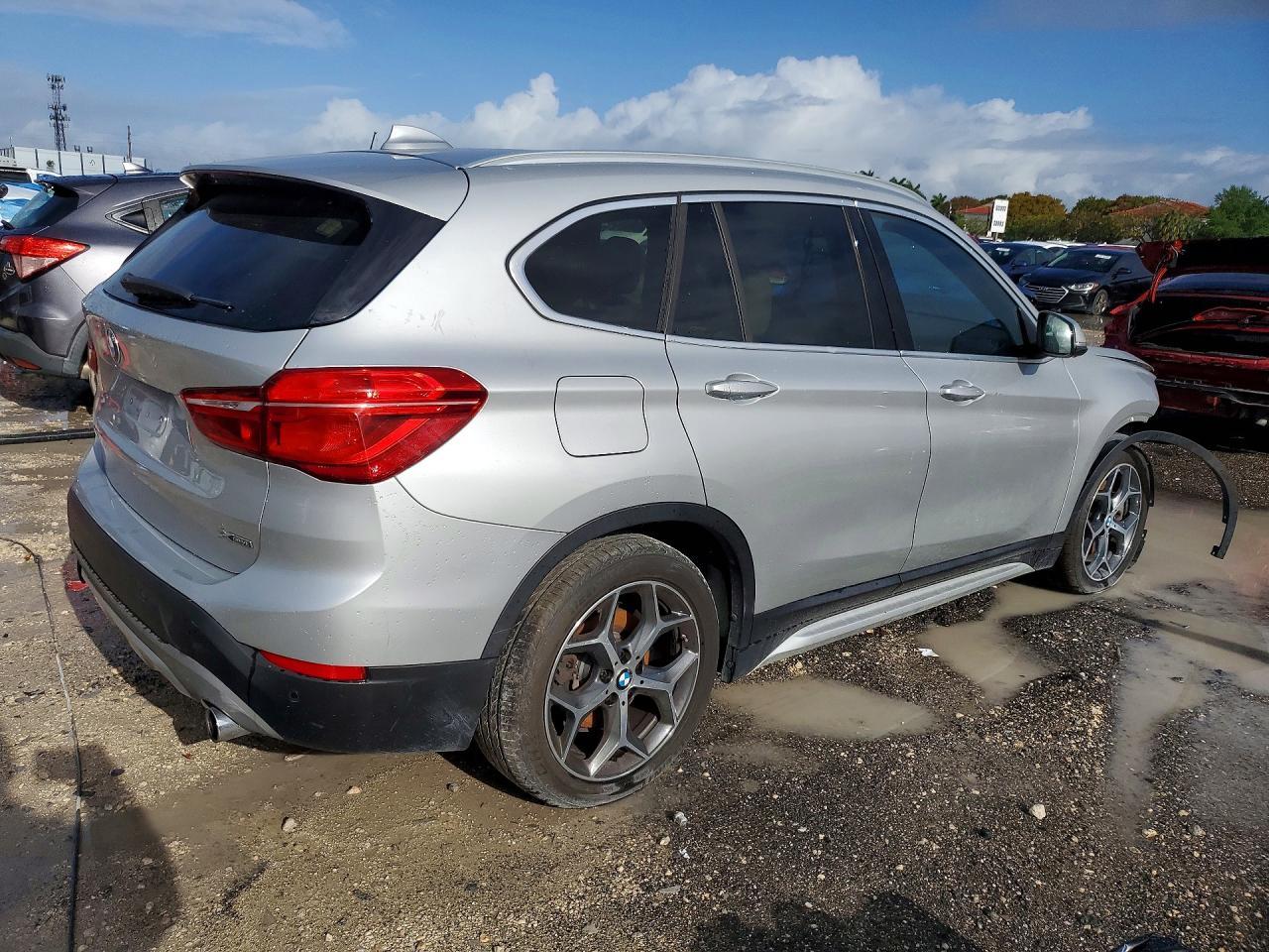 2018 BMW X1 xDrive28I - zdjęcie 3