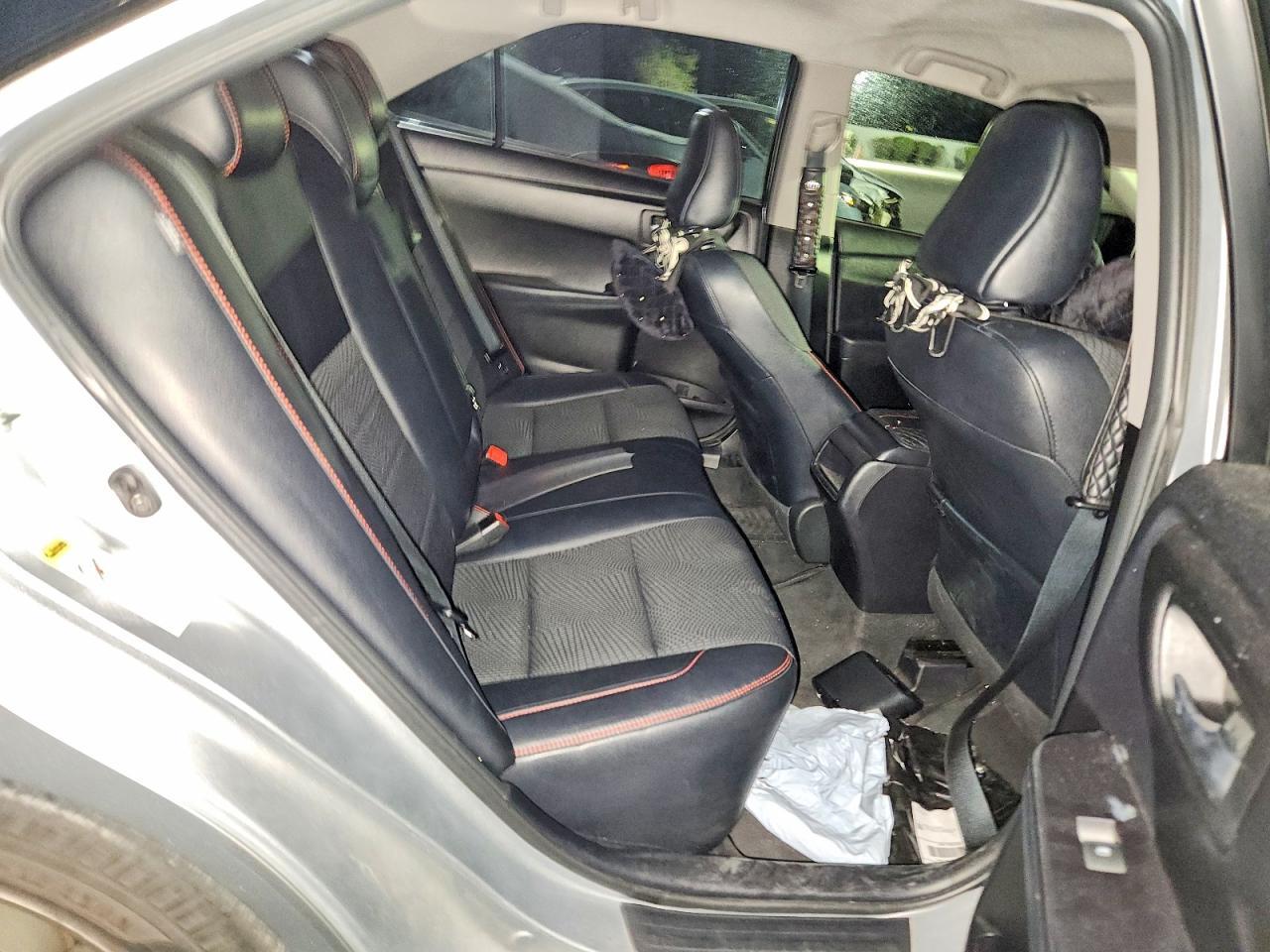 2016 Toyota Camry Se - zdjęcie 10