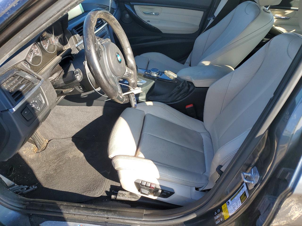 2015 BMW 335 Xi - zdjęcie 7