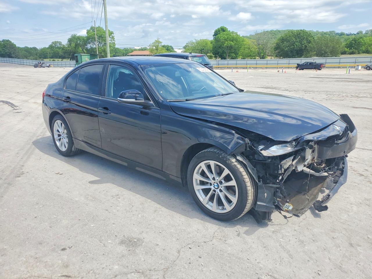 2017 BMW 320 Xi - zdjęcie 4