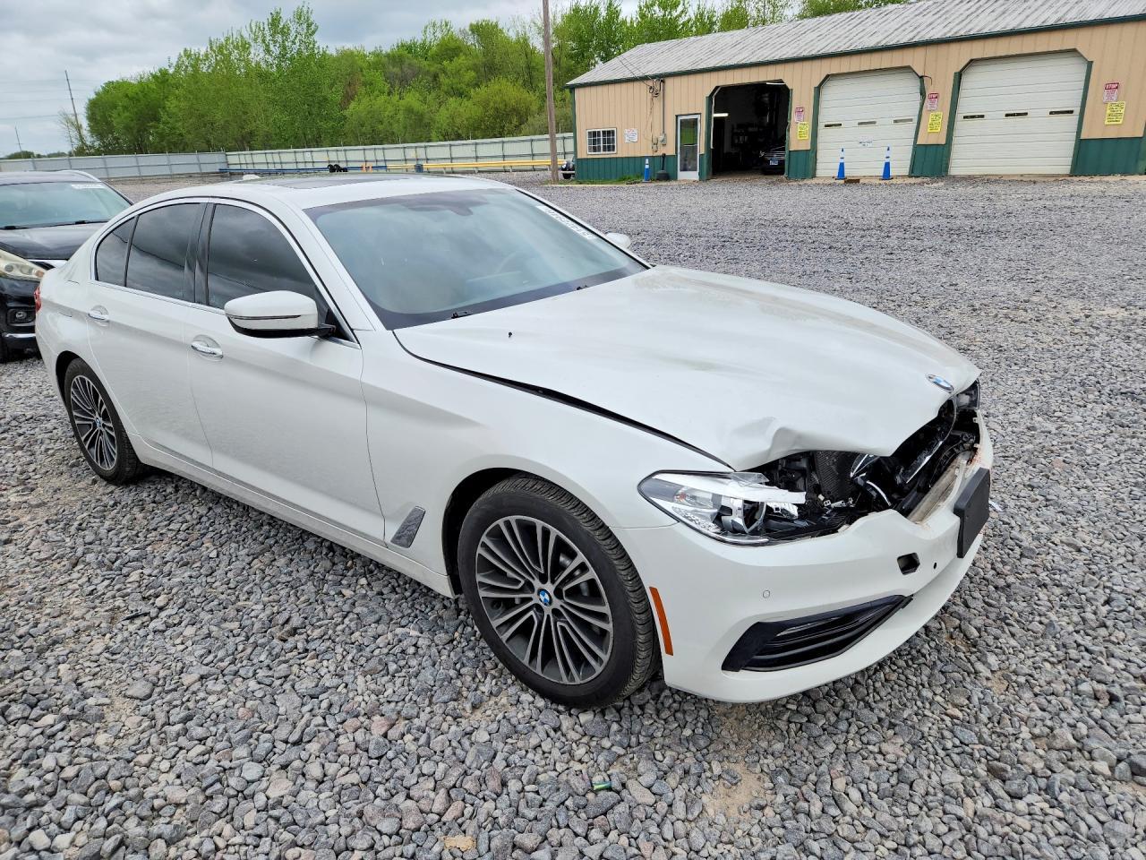 2018 BMW 530 Xi - zdjęcie 4