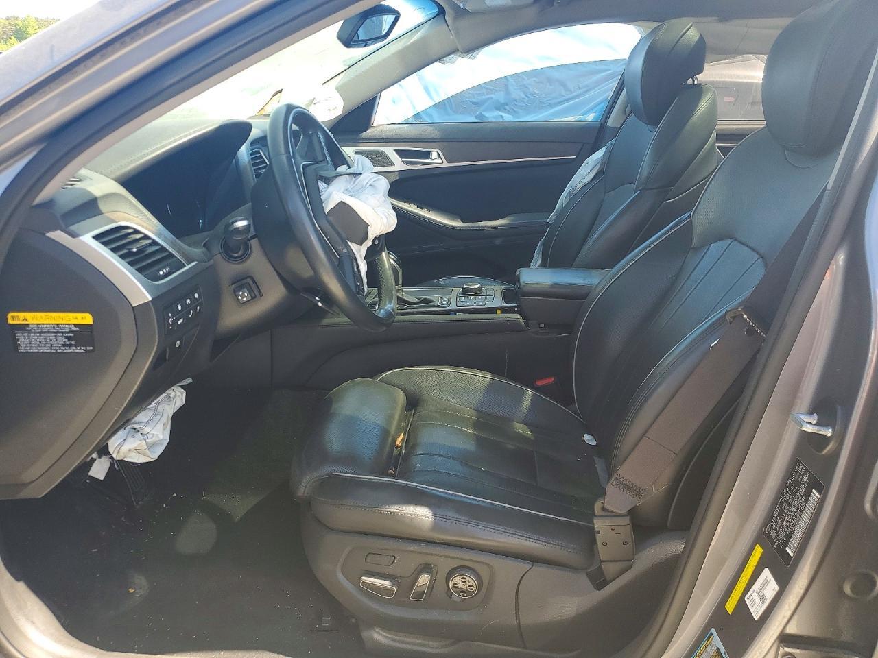 2015 Hyundai Genesis 3.8L - zdjęcie 7