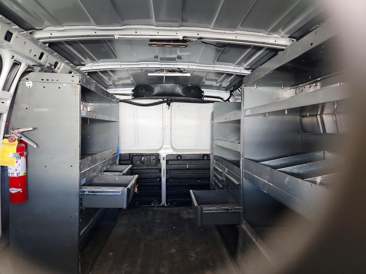 2018 Chevrolet Express G3500 - zdjęcie 10