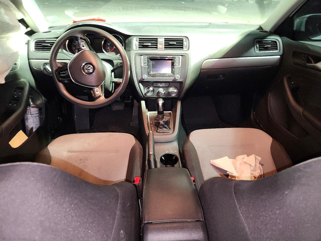 2017 Volkswagen Jetta S - zdjęcie 8