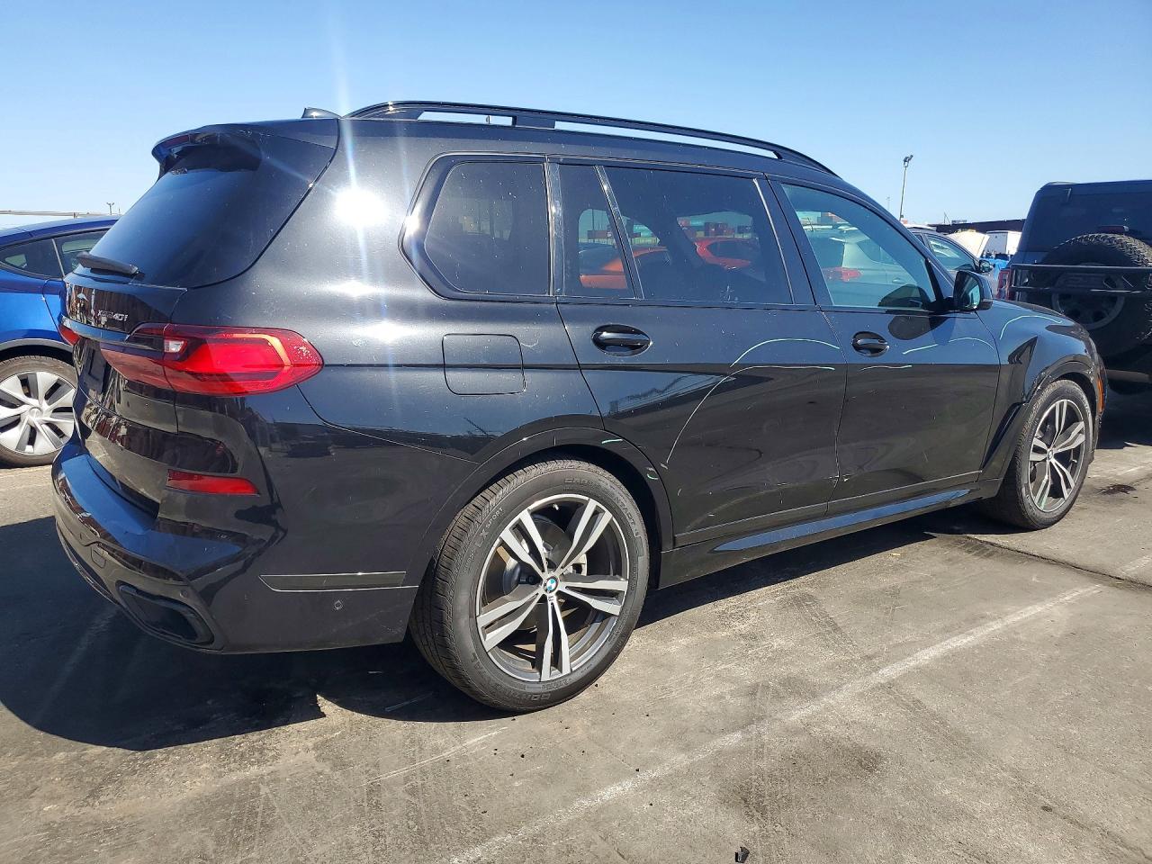 2020 BMW X7 xDrive40I - zdjęcie 3