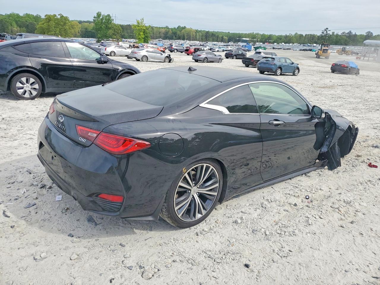 2019 Infiniti Q60 3.0T Luxe - zdjęcie 3
