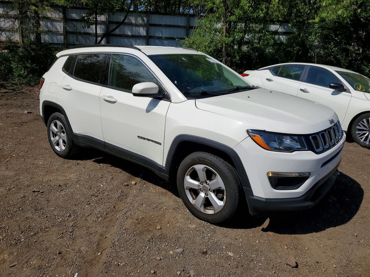 2021 Jeep Compass Latitude - zdjęcie 4