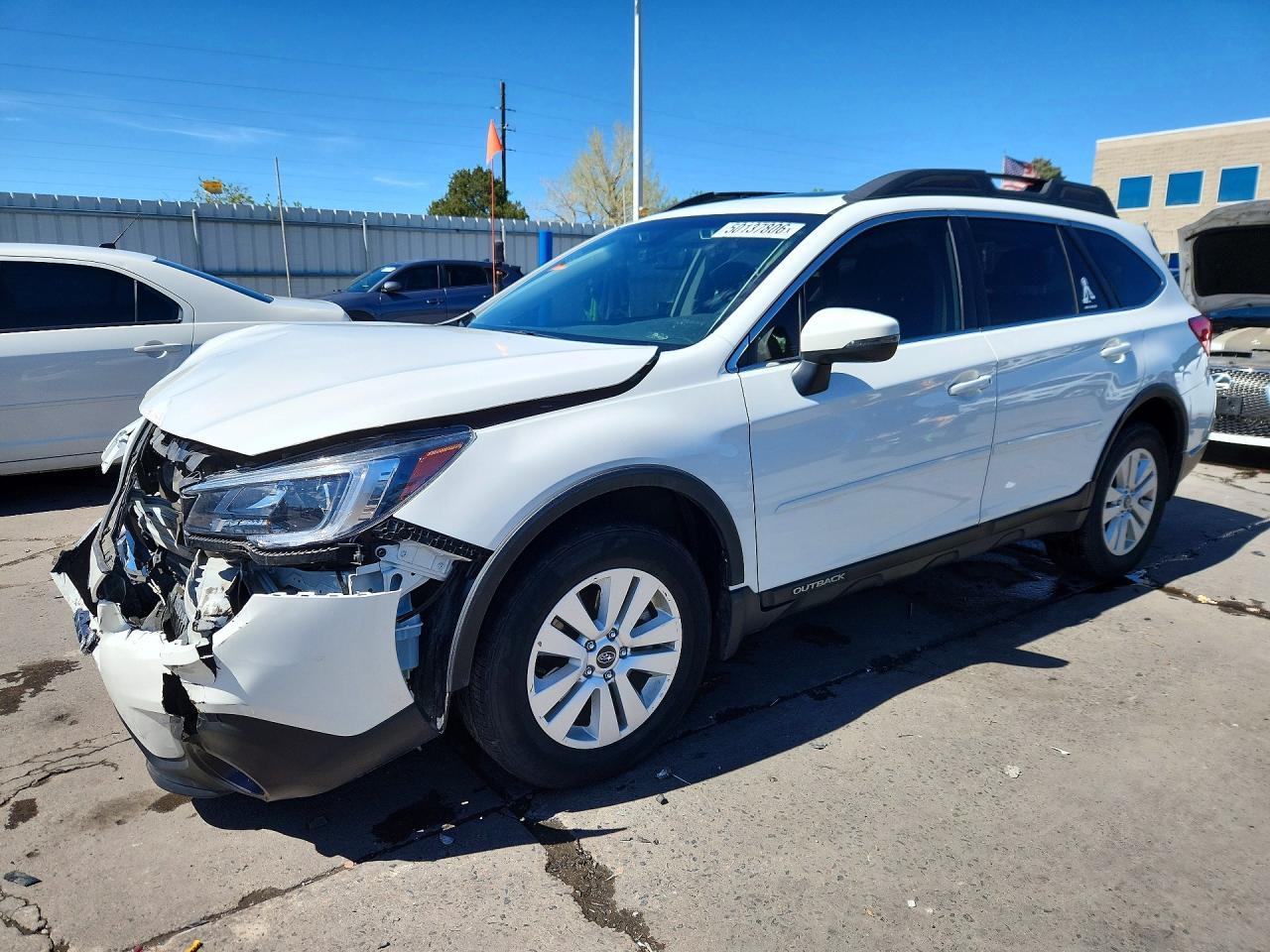 2019 Subaru Outback 2.5I Premium - zdjęcie główne