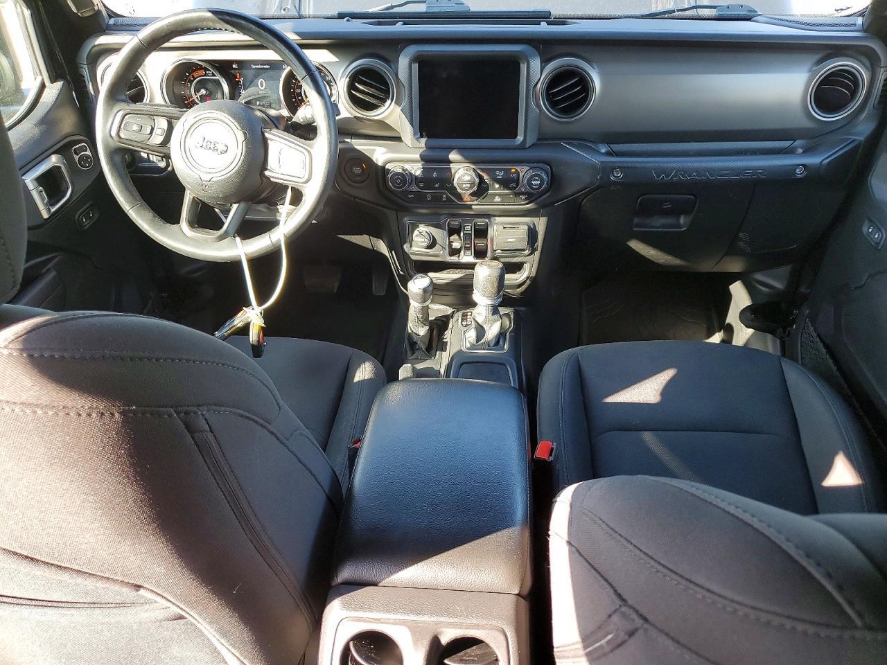 2022 Jeep Wrangler Unlimited Sport - zdjęcie 8