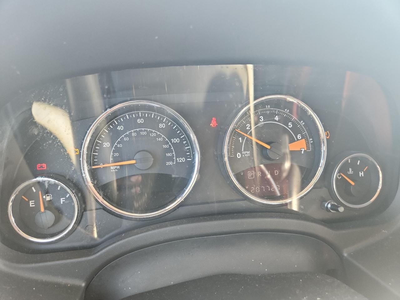 2016 Jeep Compass Latitude - zdjęcie 9