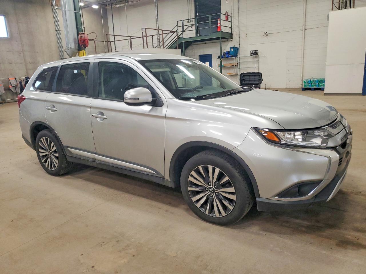 2020 Mitsubishi Outlander Se - zdjęcie 4