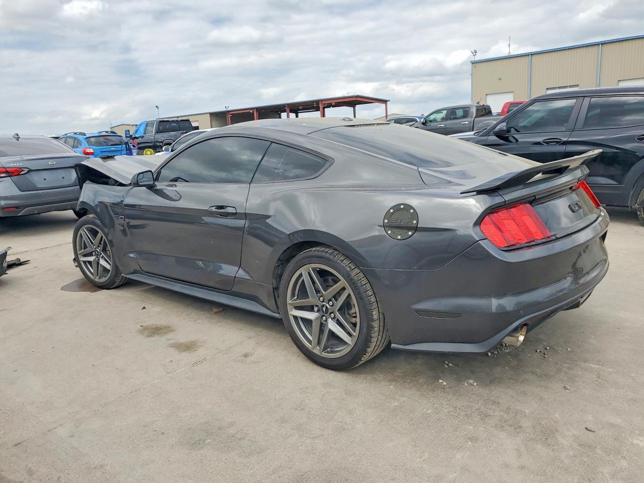 2016 Ford Mustang Gt - zdjęcie 2