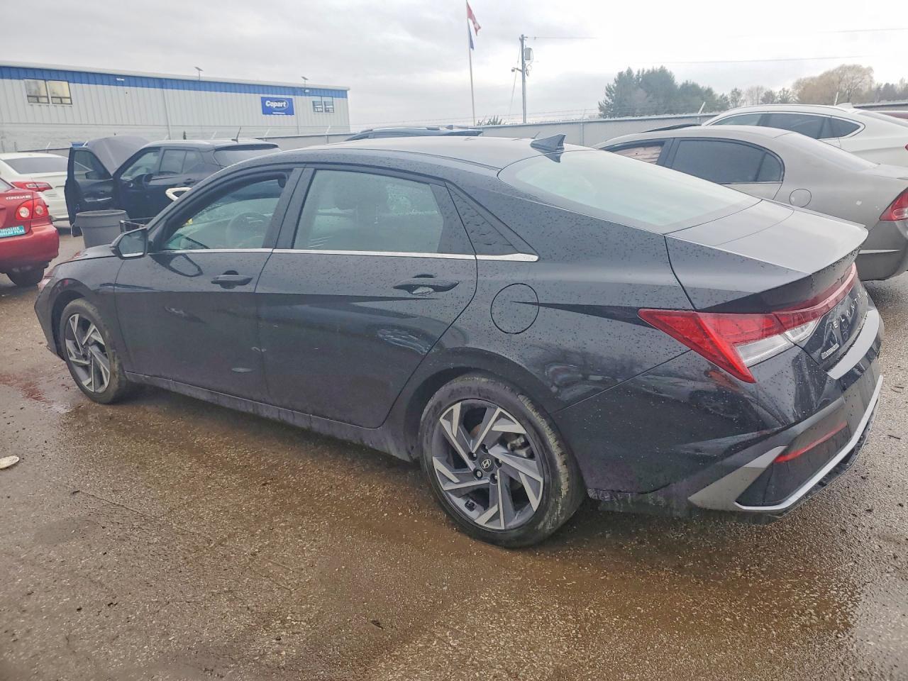 2026 Hyundai Elantra Hybrid Limited - zdjęcie 2