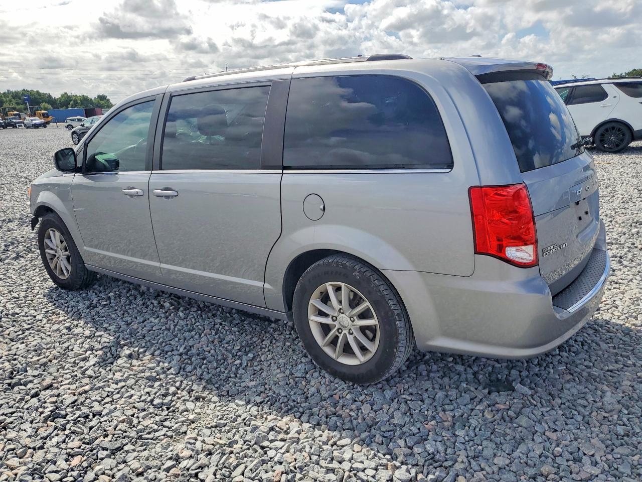 2019 Dodge Grand Caravan Sxt - zdjęcie 2