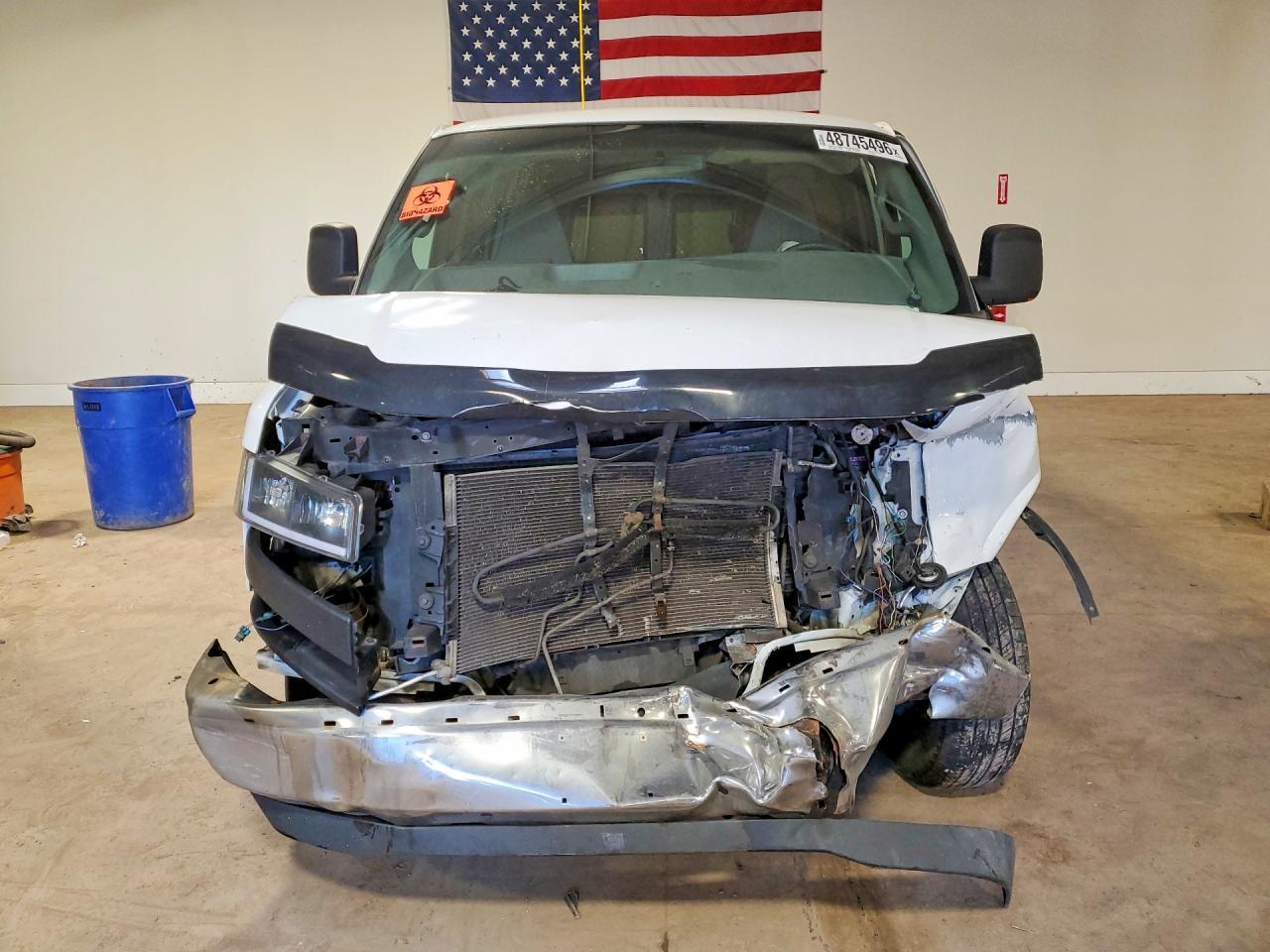2017 GMC Savana G2500 - zdjęcie 5