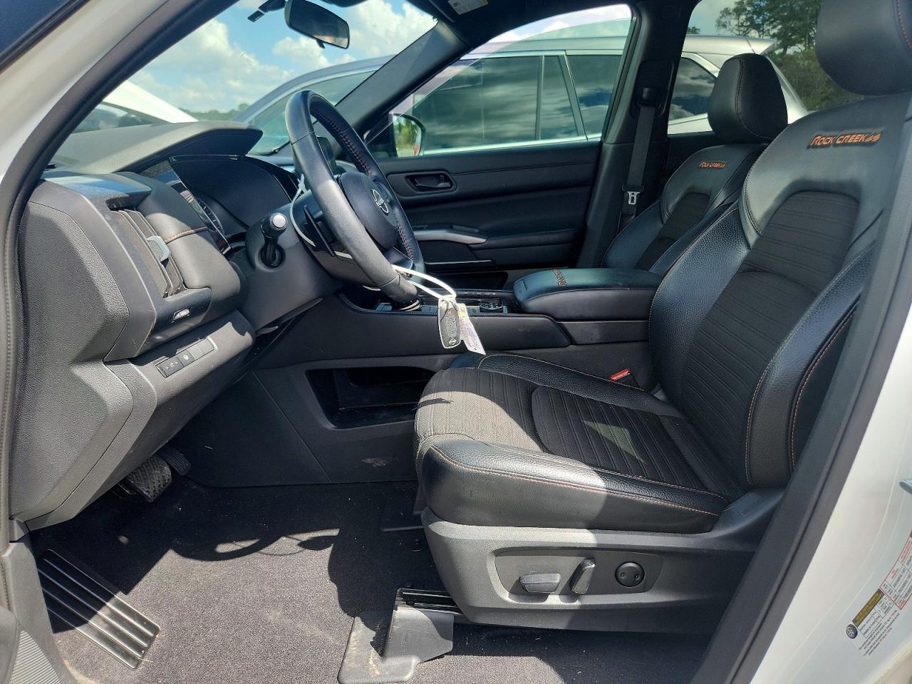 2023 Nissan Pathfinder Rock Creek - zdjęcie 7