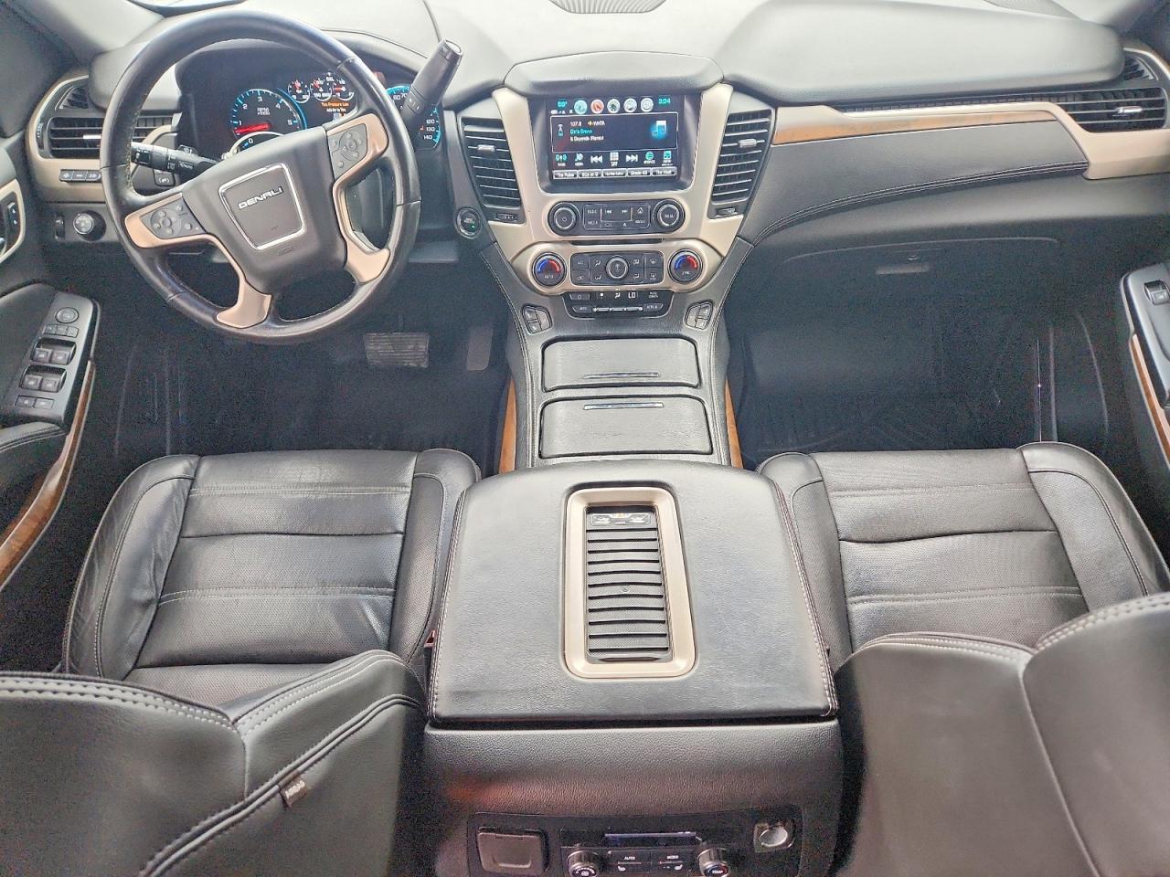 2019 GMC Yukon Denali - zdjęcie 8
