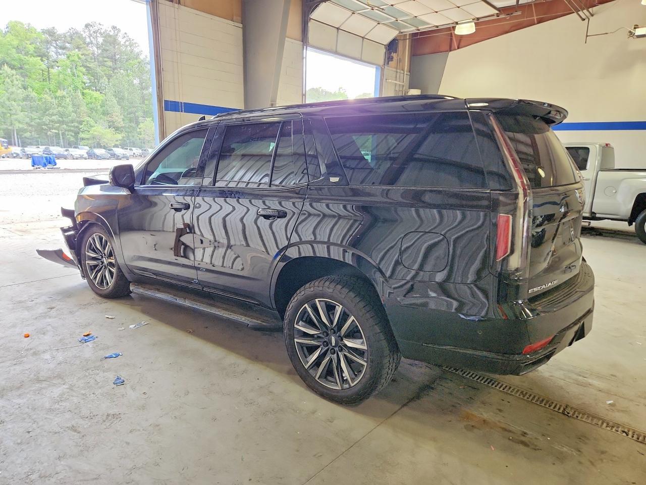 2022 Cadillac Escalade Sport Platinum - zdjęcie 2