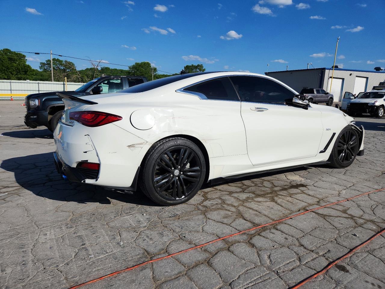 2018 Infiniti Q60 3.0T Sport - zdjęcie 3