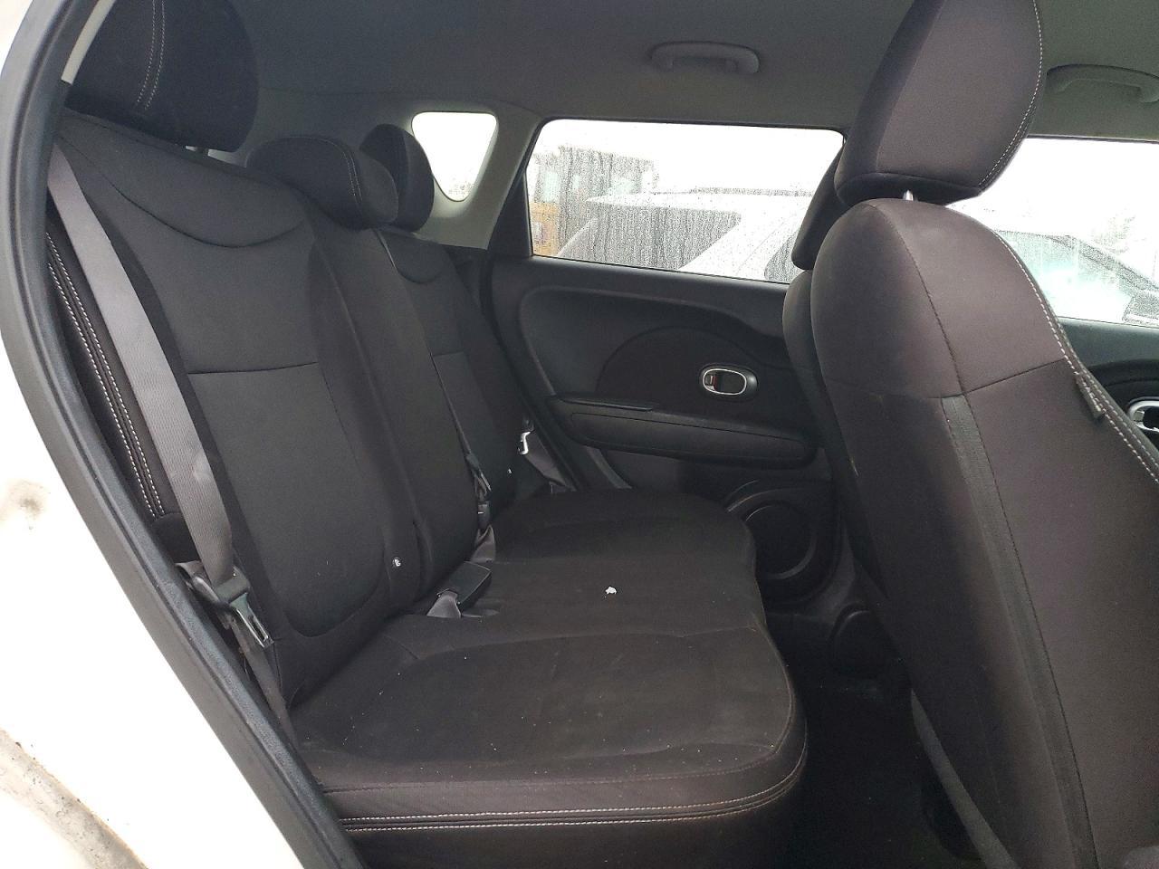 2016 Kia Soul Base - zdjęcie 10