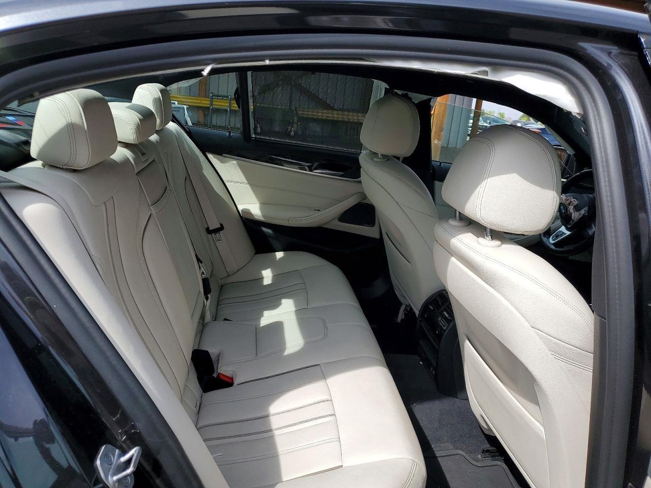 2022 BMW 530 Xi - zdjęcie 10