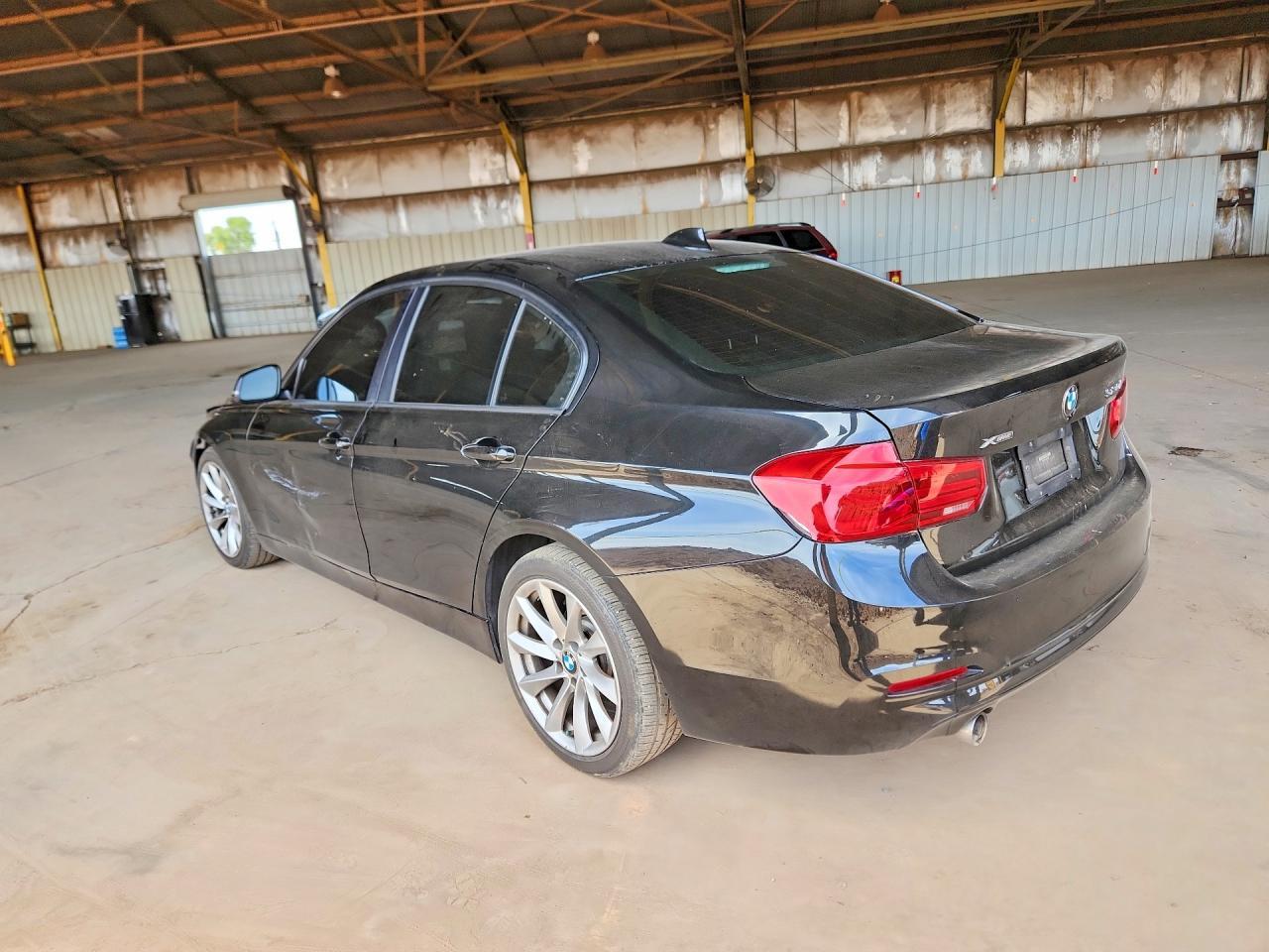 2018 BMW Seria 3 320i - zdjęcie 2