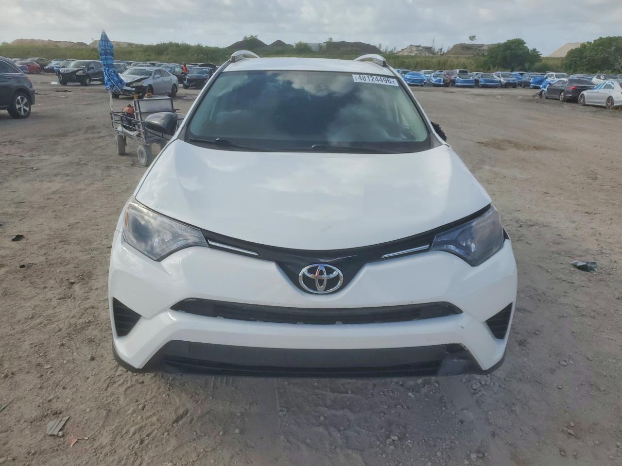 2016 Toyota Rav4 Le - zdjęcie 5