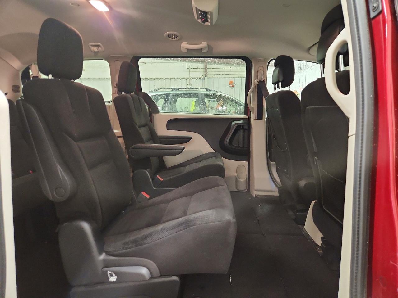 2014 Dodge Grand Caravan Se - zdjęcie 11