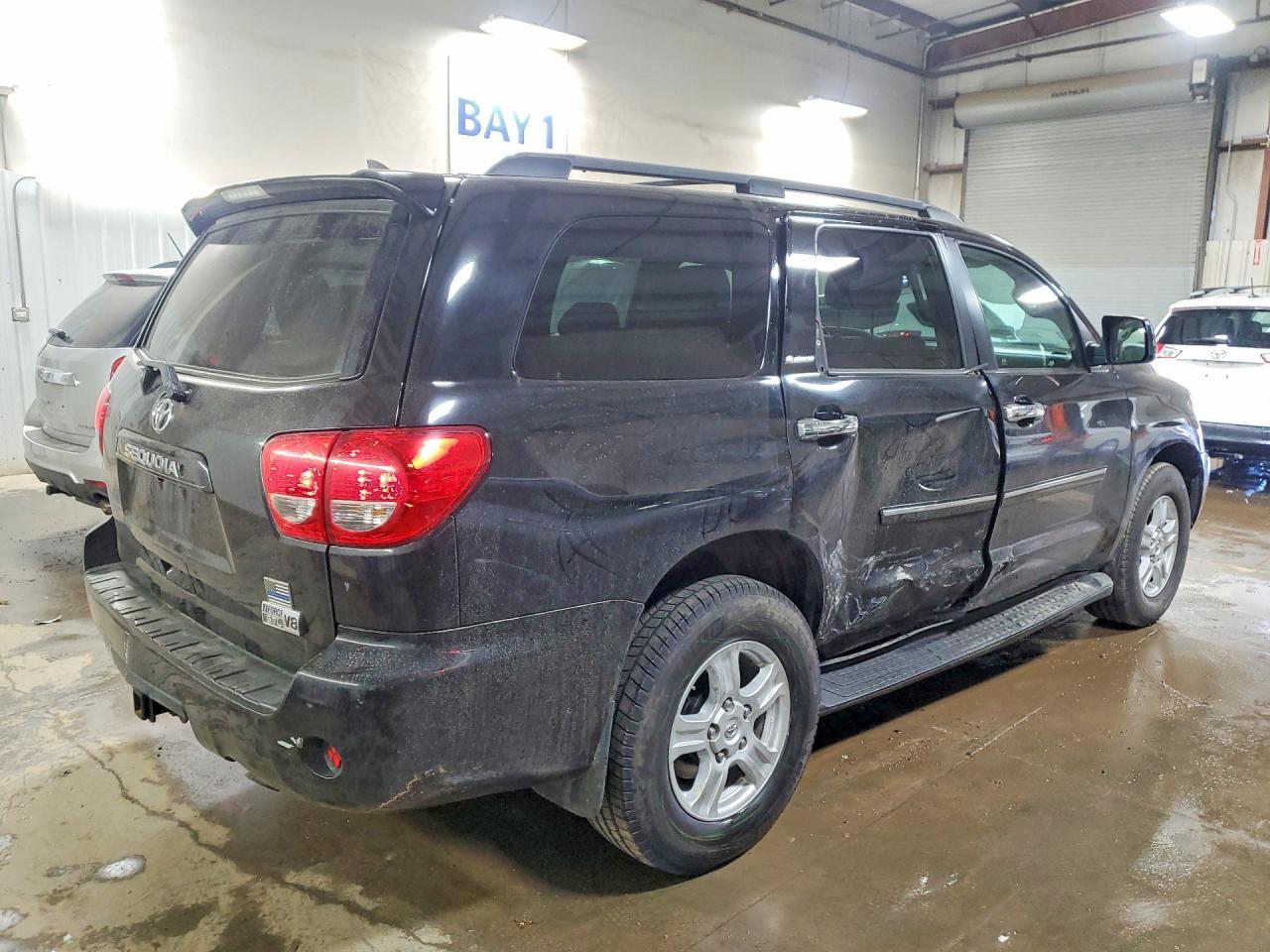 2013 Toyota Sequoia Sr5 - zdjęcie 3