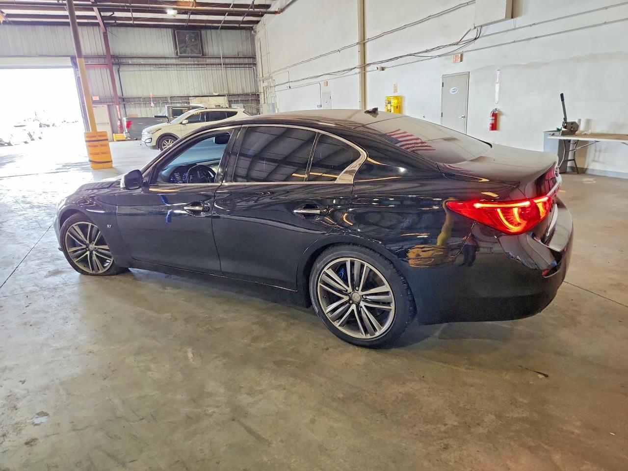2014 Infiniti Q50 Sport - zdjęcie 2