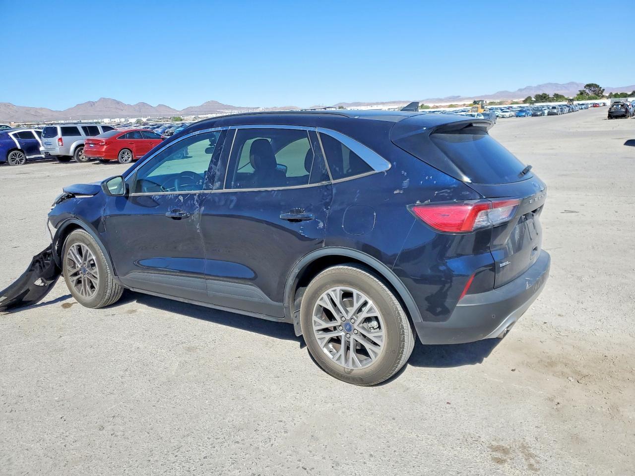 2021 Ford Escape Sel - zdjęcie 2